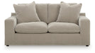 Maxton Heights - Loveseat Benchcraft®