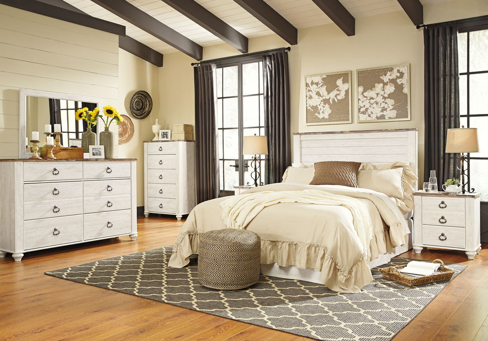 Willowton - Five Drawer Chest - Brown / Beige / White Signature Design by Ashley®
