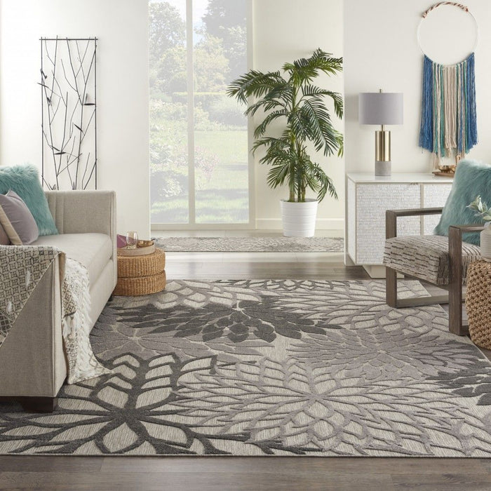 8' X 11' Floral Indoor / Outdoor Area Rug - Gray