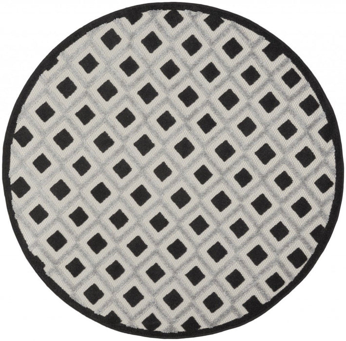 5' Round Round Geometric Indoor / Outdoor Area Rug - Black / White