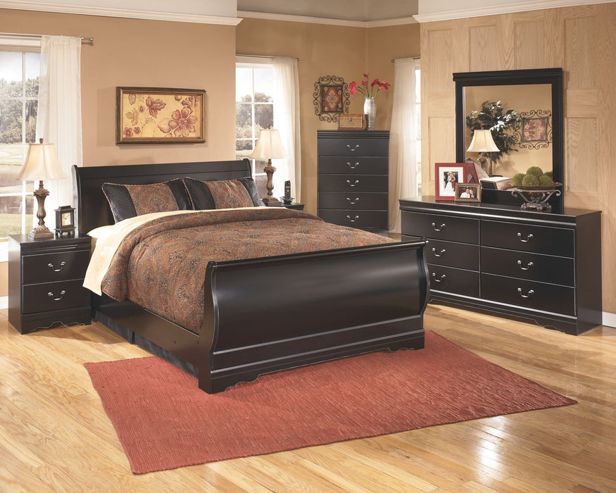 Huey Vineyard - Sleigh Bed Signature Design by Ashley®