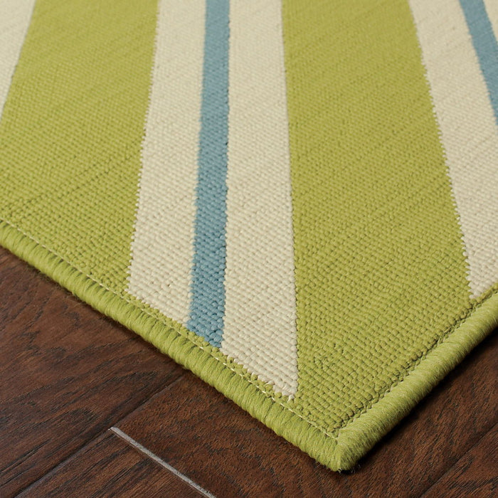 9' X 13' Geometric Stain Resistant Indoor & Outdoor Area Rug - Green / Blue