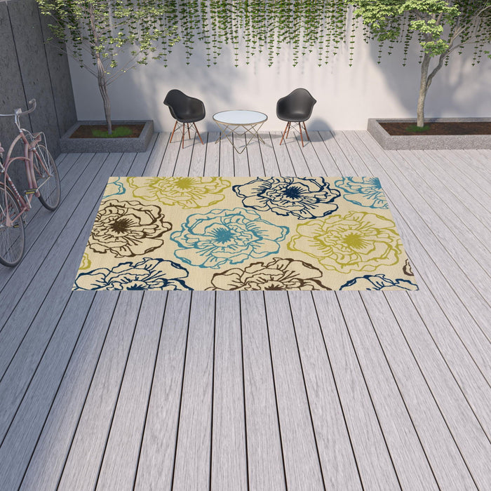 9' X 13' Floral Stain Resistant Indoor / Outdoor Area Rug - Green / Ivory