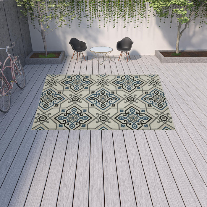 10' X 13' Oriental Stain Resistant Indoor & Outdoor Area Rug - Blue / Beige