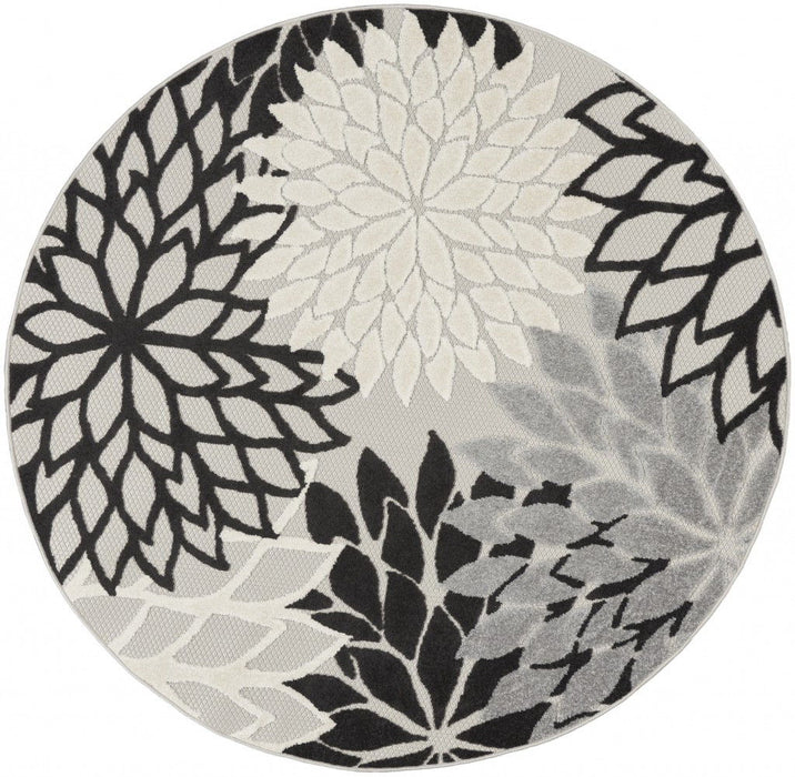 5' Round Round Floral Indoor / Outdoor Area Rug - Black / White