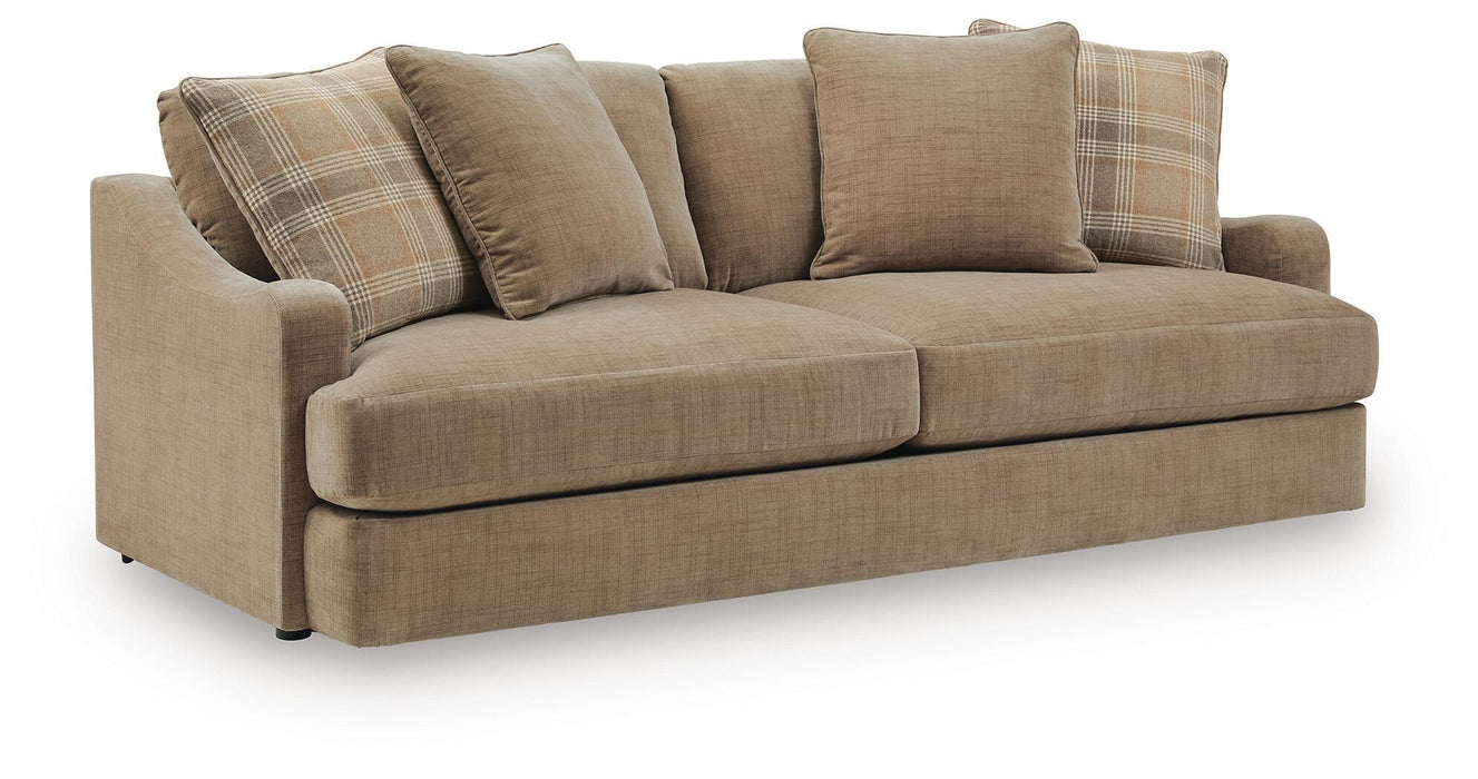ChloeeAnne - Sofa - Honey Benchcraft®