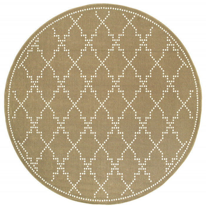 8' X 8' Round Geometric Stain Resistant Indoor / Outdoor Area Rug - Tan