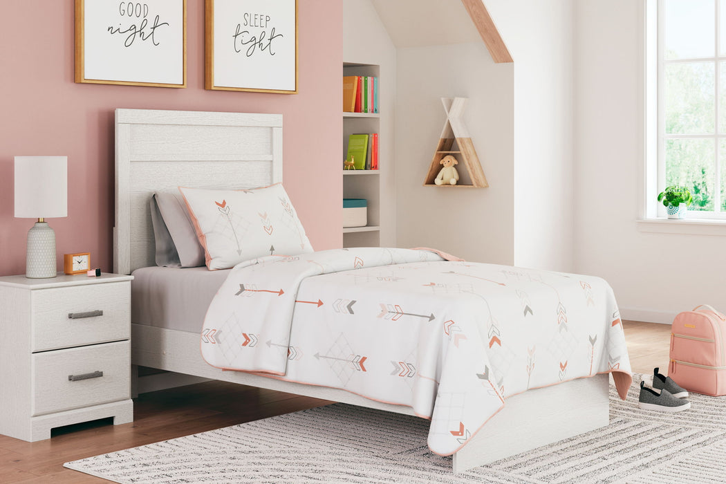 Stelsie - Panel Bed Signature Design by Ashley®