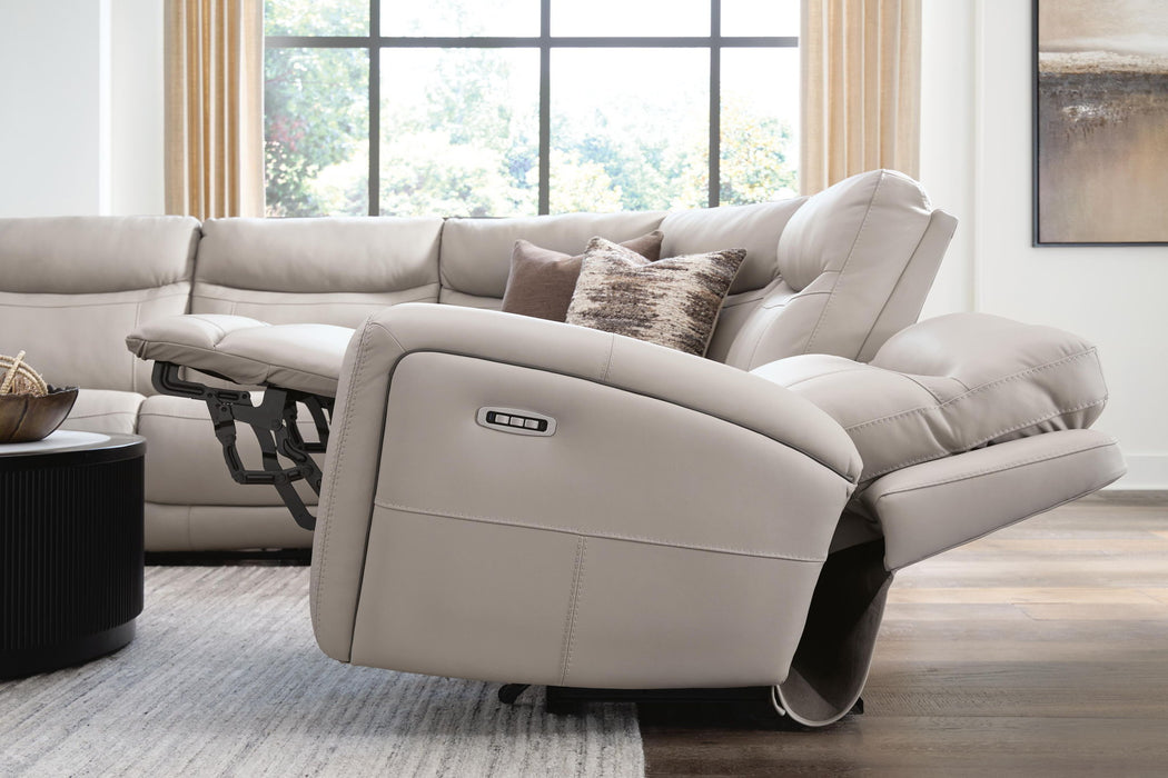 Gravier - Reclining Sectional Benchcraft®