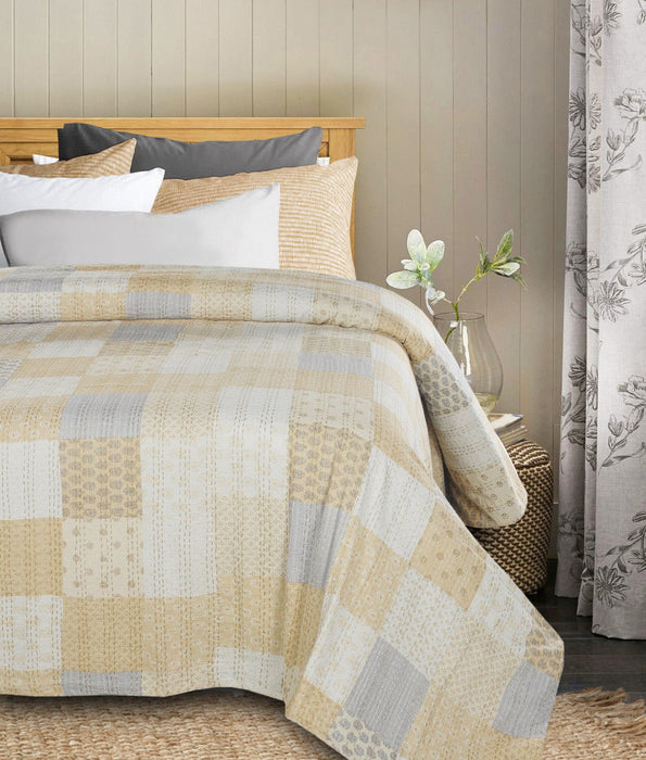 Knitted Cotton Geometric Throw - Cream