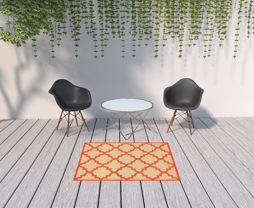 4' X 5' Geometric Stain Resistant Indoor / Outdoor Area Rug - Orange