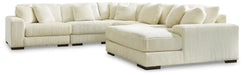Lindyn - Sectional Signature Design by Ashley®