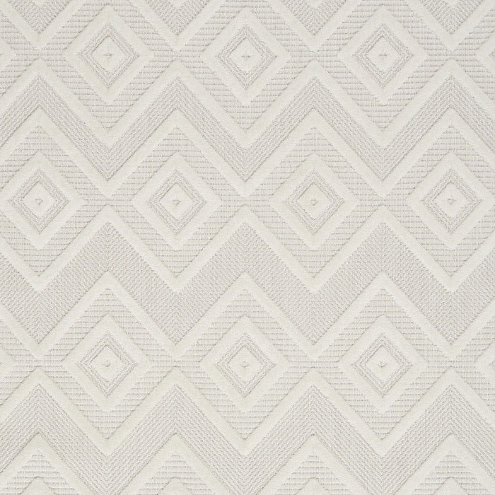 4' X 6' Argyle Indoor / Outdoor Area Rug - Ivory / White