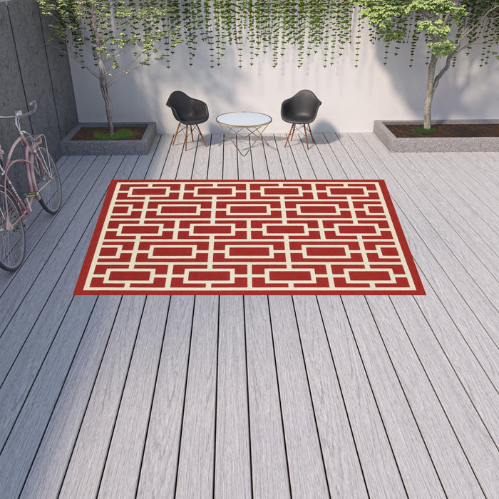 9' X 13' Geometric Stain Resistant Indoor & Outdoor Area Rug - Red / Ivory