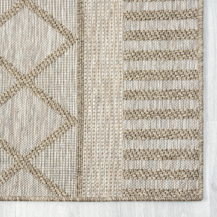 8' X 10' Striped Handmade Outdoor / Indoor Area Rug - Gray