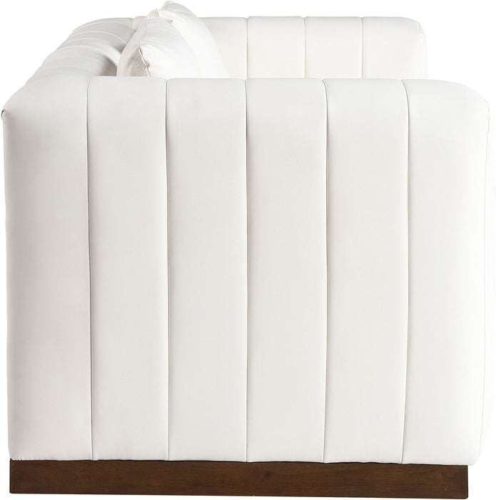 Mallina - Loveseat Meridian Furniture