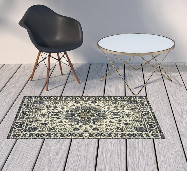 2' X 4' Oriental Stain Resistant Outdoor / Indoor Area Rug - Ivory / Blue