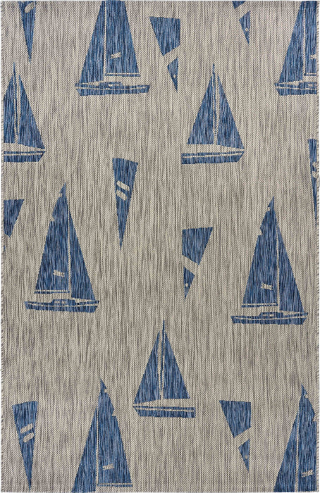 5' X 7' Indoor / Outdoor Area Rug - Gray