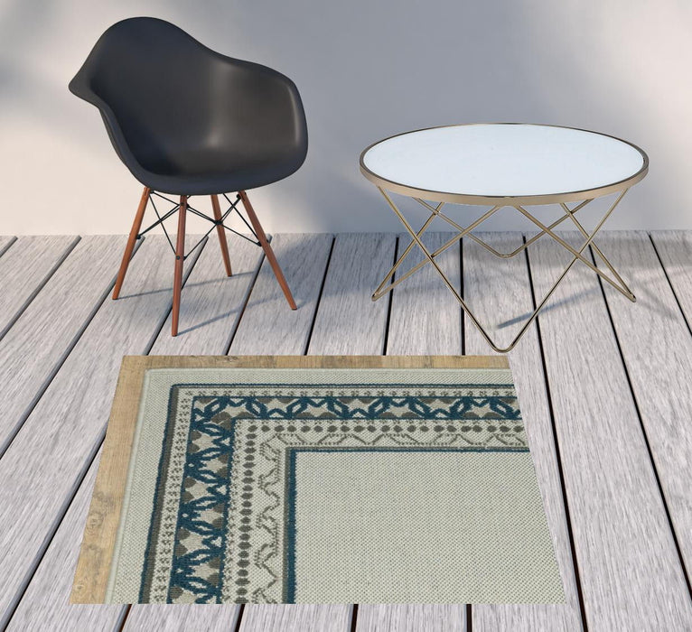 2' X 4' Stain Resistant Indoor / Outdoor Area Rug - Blue / Beige