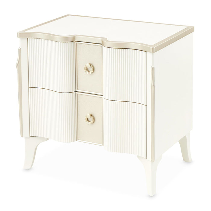 La Marisia - Nightstand - Creamy Pearl