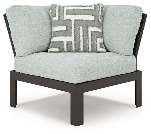 Beachloft - Corner With Cushion - Black / Gray Signature Design by Ashley®