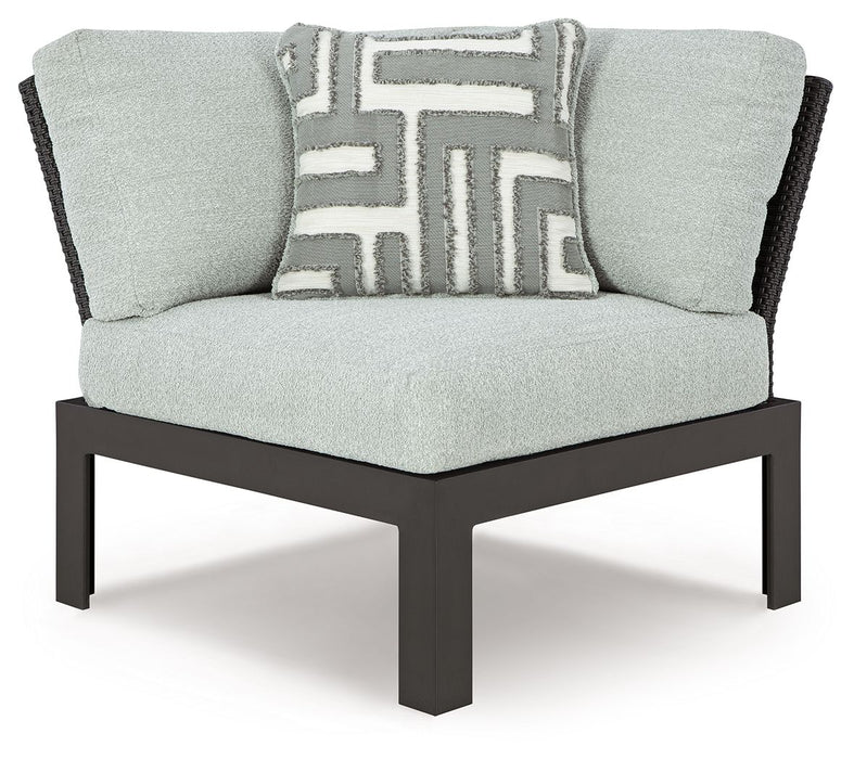 Beachloft - Corner With Cushion - Black / Gray Signature Design by Ashley®