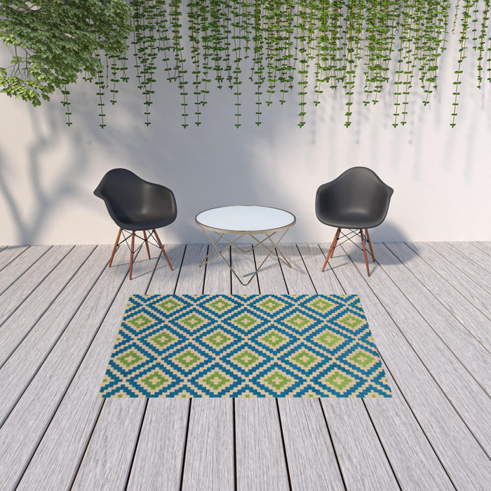 5' X 8' Geometric Stain Resistant Indoor / Outdoor Area Rug - Blue / Beige