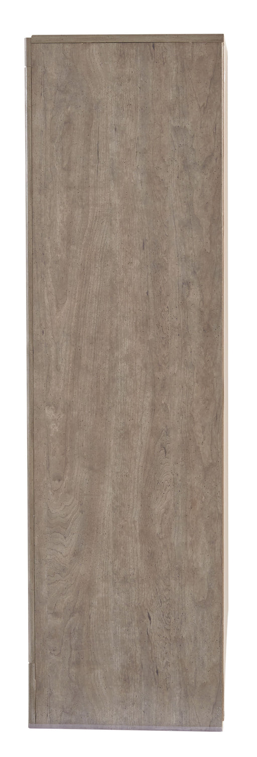 Culverbach - Five Drawer Chest - Gray Signature Design by Ashley®