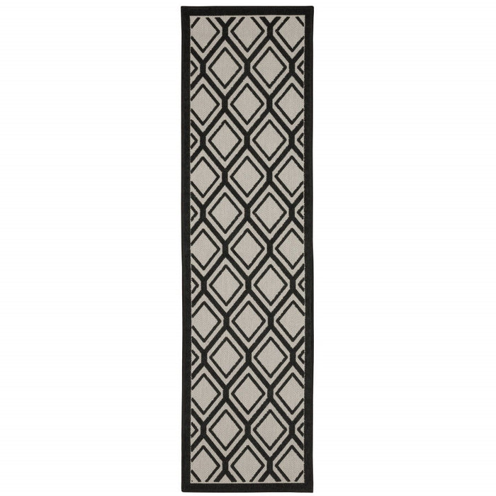 2' X 7' Geometric Stain Resistant Indoor / Outdoor Area Rug - Beige / Black