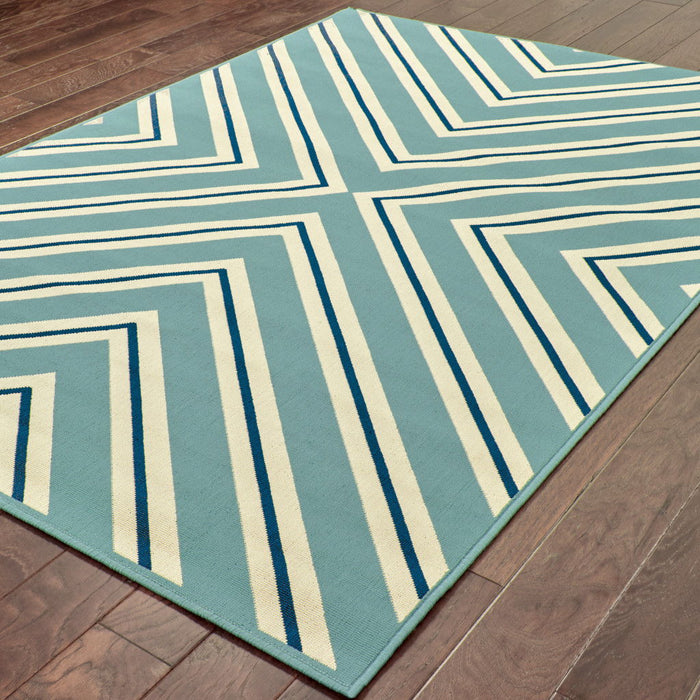 9' X 13' Geometric Stain Resistant Outdoor / Indoor Area Rug - Blue