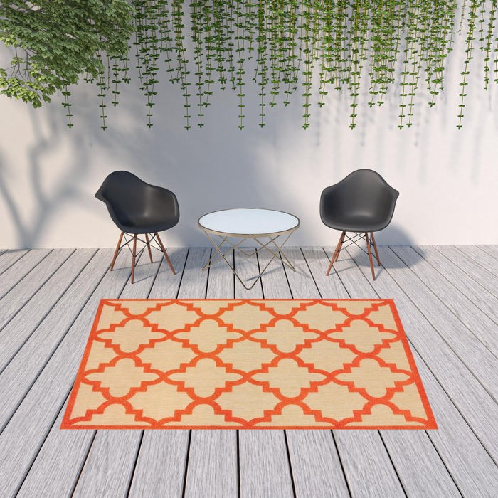 7' X 10' Geometric Stain Resistant Indoor / Outdoor Area Rug - Orange