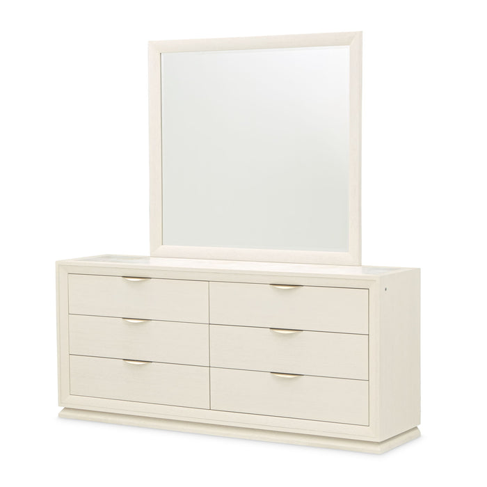 Portrait - Dresser Michael Amini