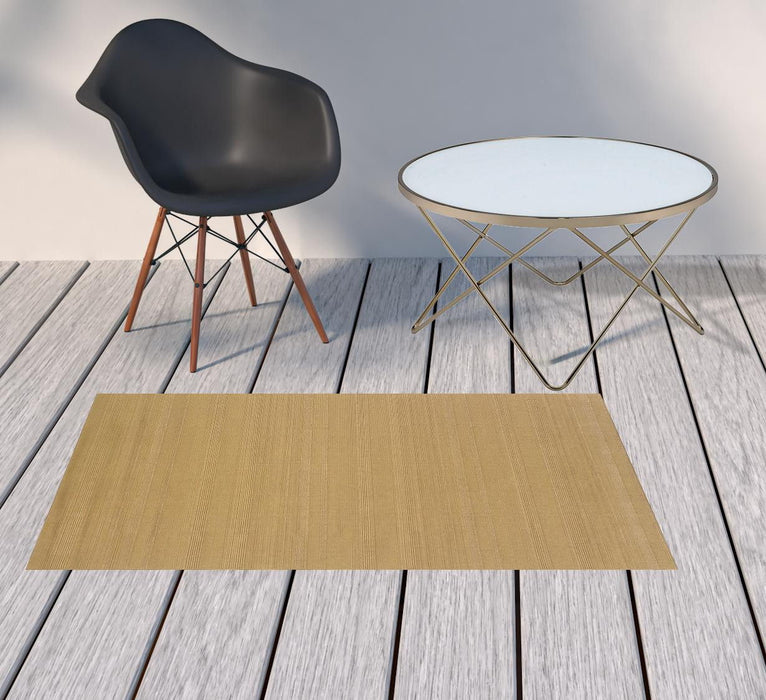 2' X 4' Stain Resistant Outdoor / Indoor Area Rug - Beige