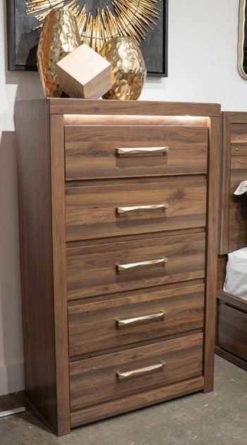 Janfyn - Five Drawer Chest - Brown Signature Design by Ashley®