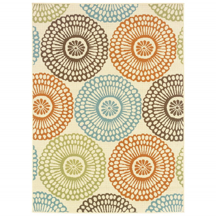 7' X 10' Indoor / Outdoor Area Rug - Beige