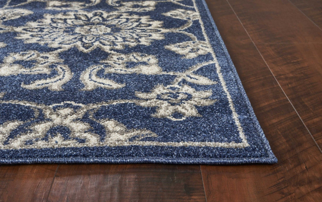 8' X 11' Floral Indoor / Outdoor Area Rug - Denim Blue