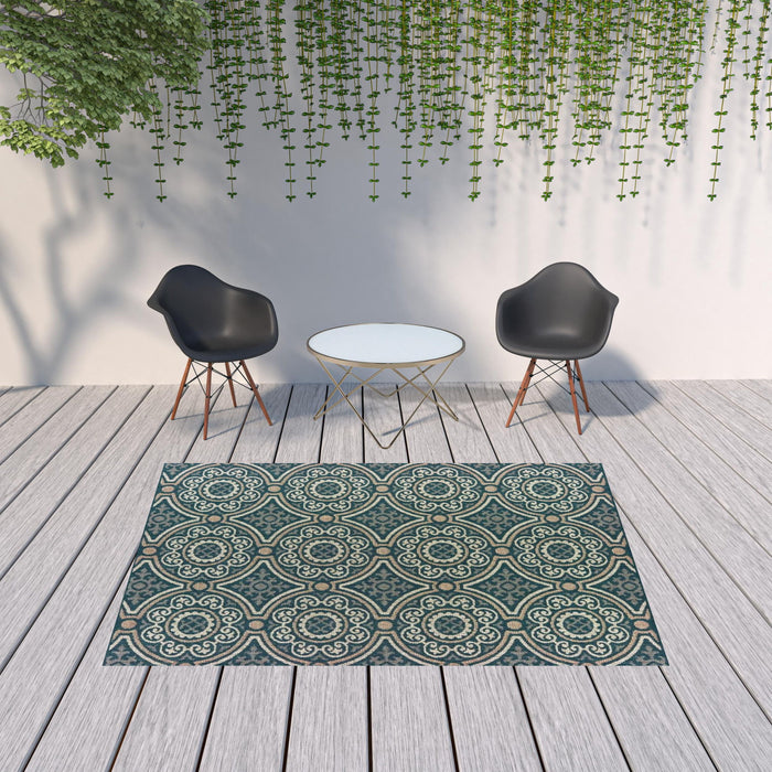 7' X 9' Geometric Stain Resistant Outdoor / Indoor Area Rug - Blue / Gray