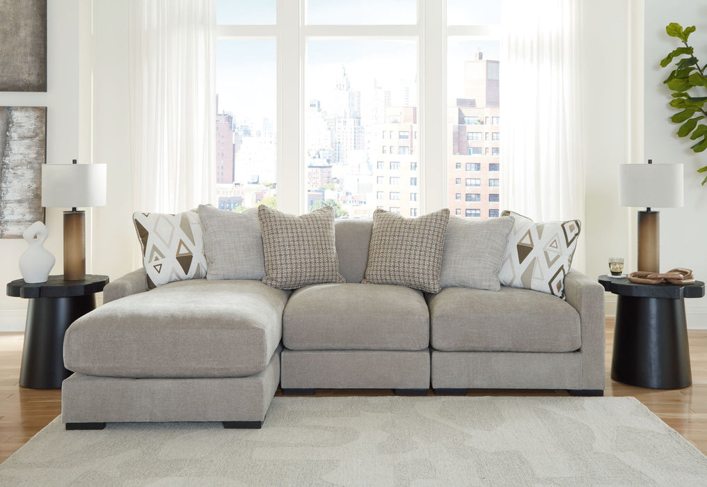 Aslan Court - 3 Piece Sectional Benchcraft®