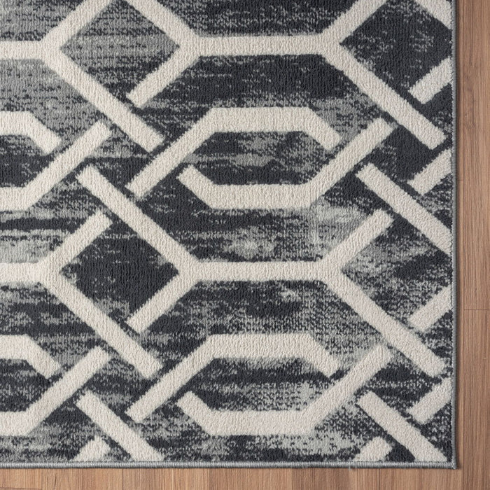 5' x 7' Geometric Polyester Area Rug - Gray
