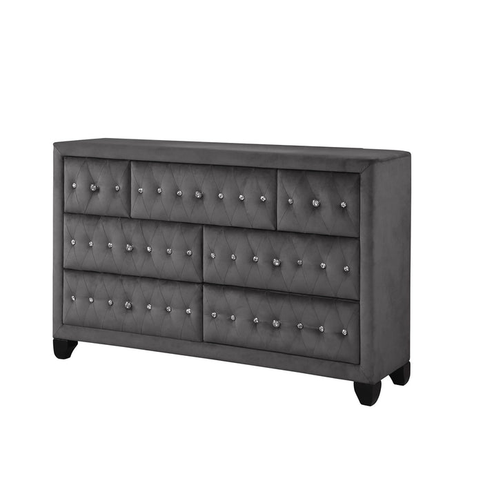 Sophia - 7 Drawer Dresser Matrix Furniture Group