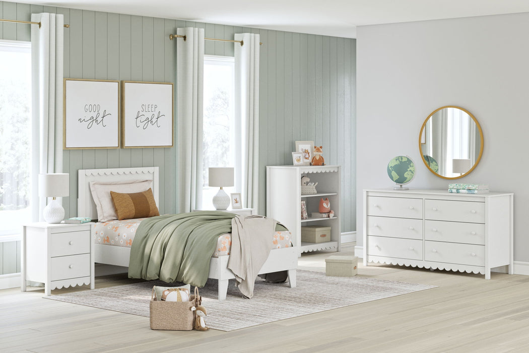 Hallityn - Platform Bedroom Set Signature Design by Ashley®
