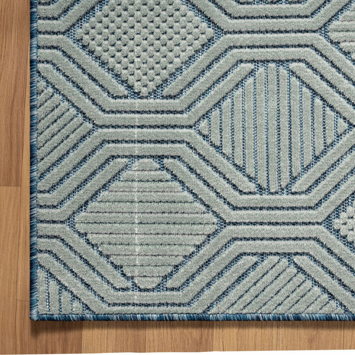 8' X 10' Geometric Stain Resistant Indoor / Outdoor Area Rug - Blue