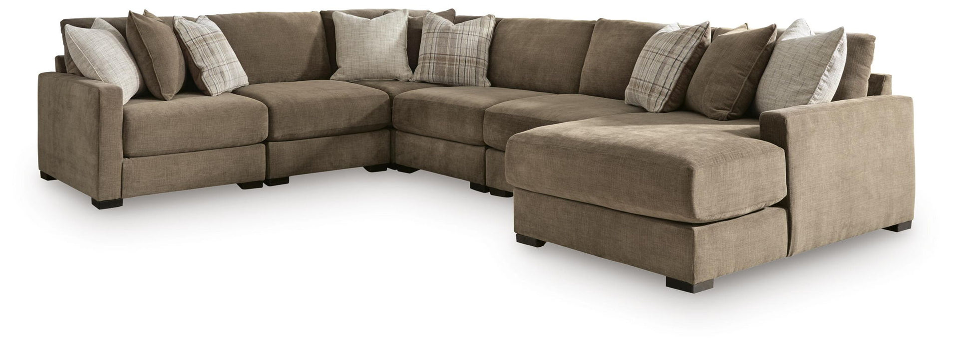 Camellia-Court - Sectional Benchcraft®