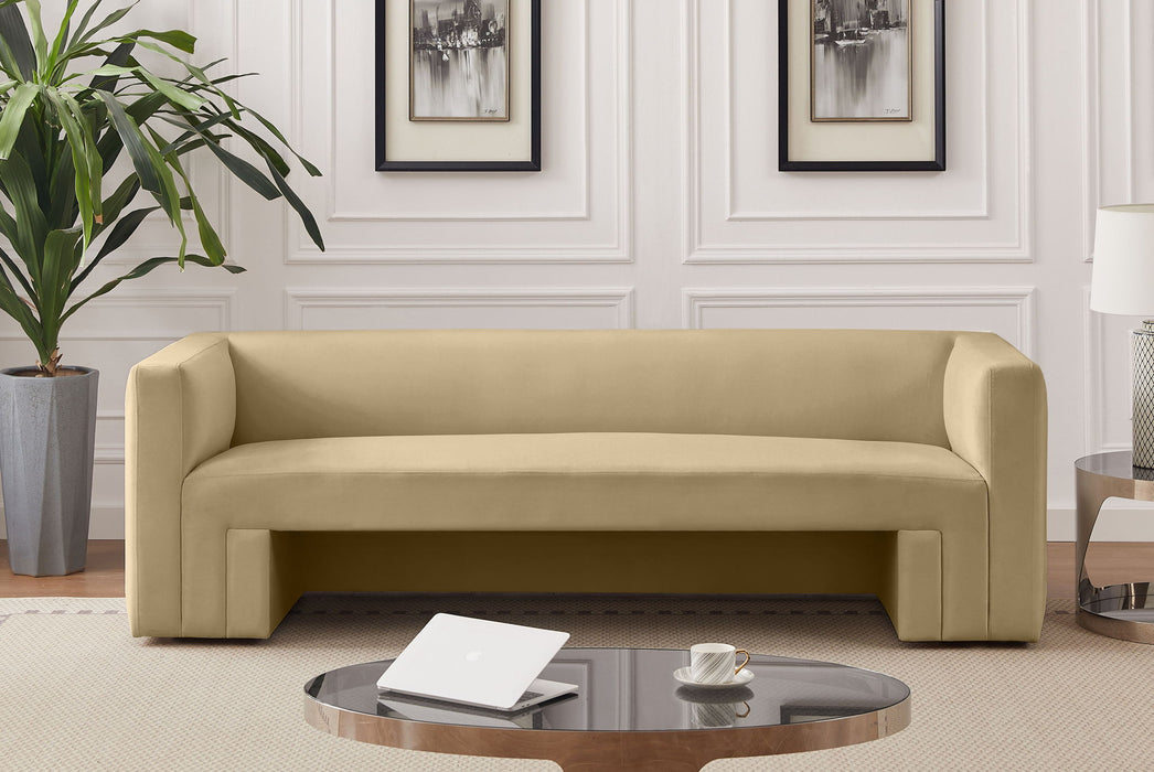 Henson - Sofa Meridian Furniture