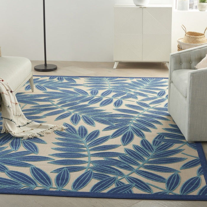 7' X 10' Floral Stain Resistant Indoor / Outdoor Area Rug - Blue / Ivory