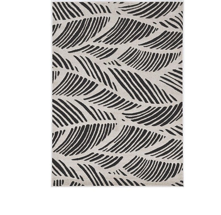 2' X 4' Machine Woven UV Treated Tropical Palm Leaves Indoor / Outdoor Accent Rug - Black White