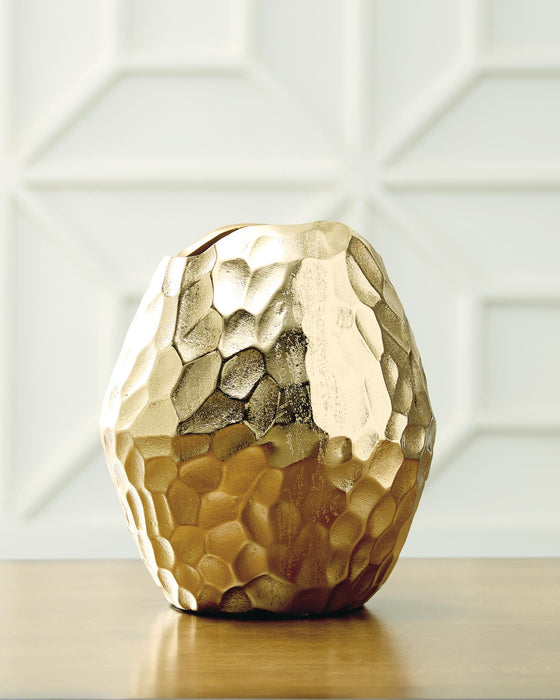 Ferryndale - Vase Signature Design by Ashley®