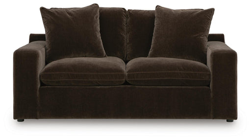 Maxton Heights - Loveseat Benchcraft®