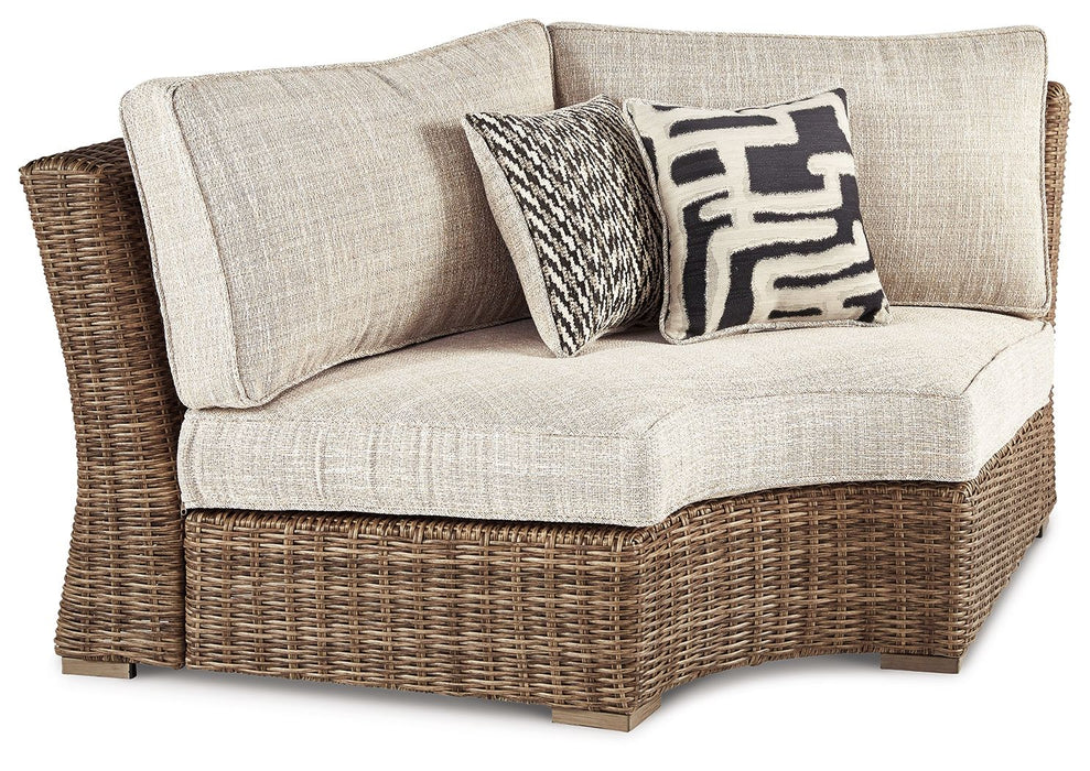 Beachcroft - Curved Corner Chair w/Cushion - Beige Signature Design by Ashley®