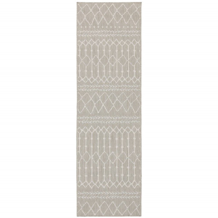 Indoor / Outdoor Area Rug - Gray / Ivory